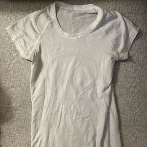 Lululemon Swiftly Tech Short Sleeve